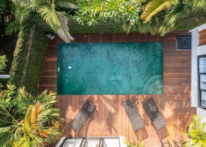 La - Luxury 4 Bedroom Pool Villa