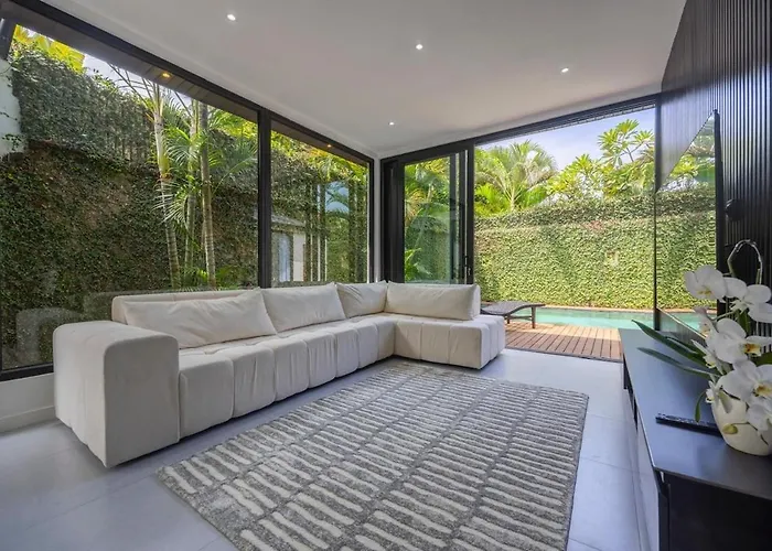 Villa La - Luxury 4 Bedroom Pool *