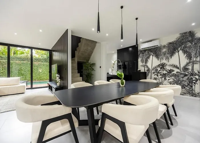 La - Luxury 4 Bedroom Pool * Seminyak