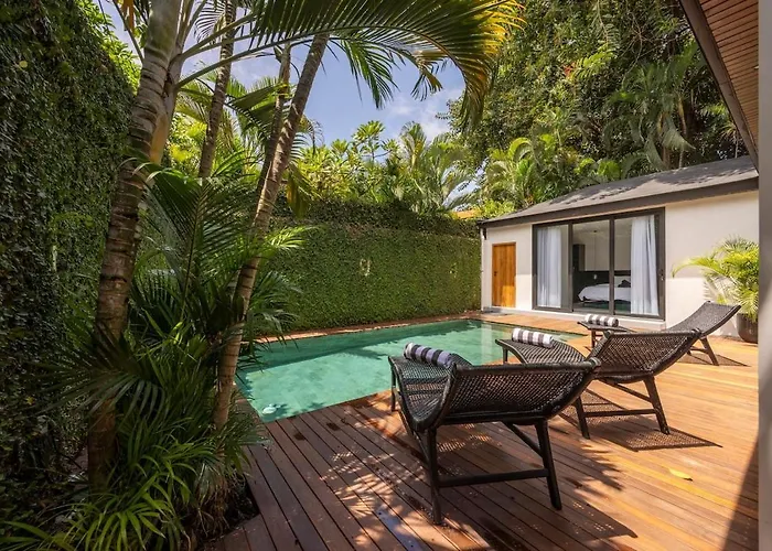 La - Luxury 4 Bedroom Pool Villa *